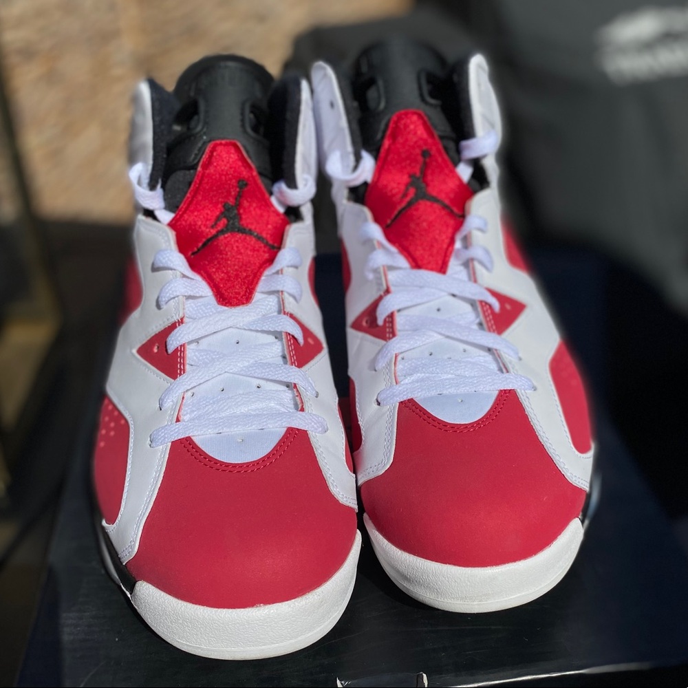 AIR JORDAN 6 RETRO